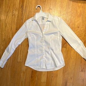 Size 6 button down dress shirt from H&M